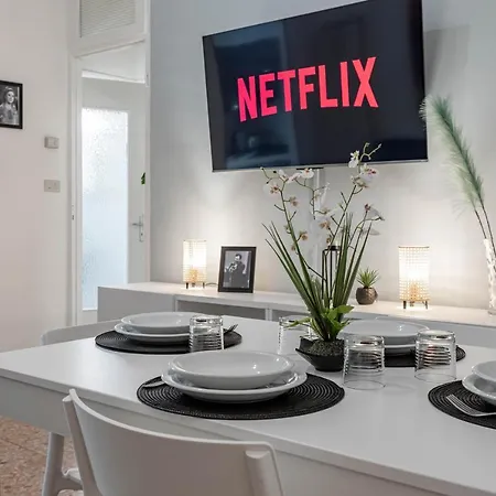 H11 Ariston Centro - Mare Apartamento