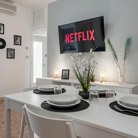 H11 Ariston Centro - Mare Apartamento